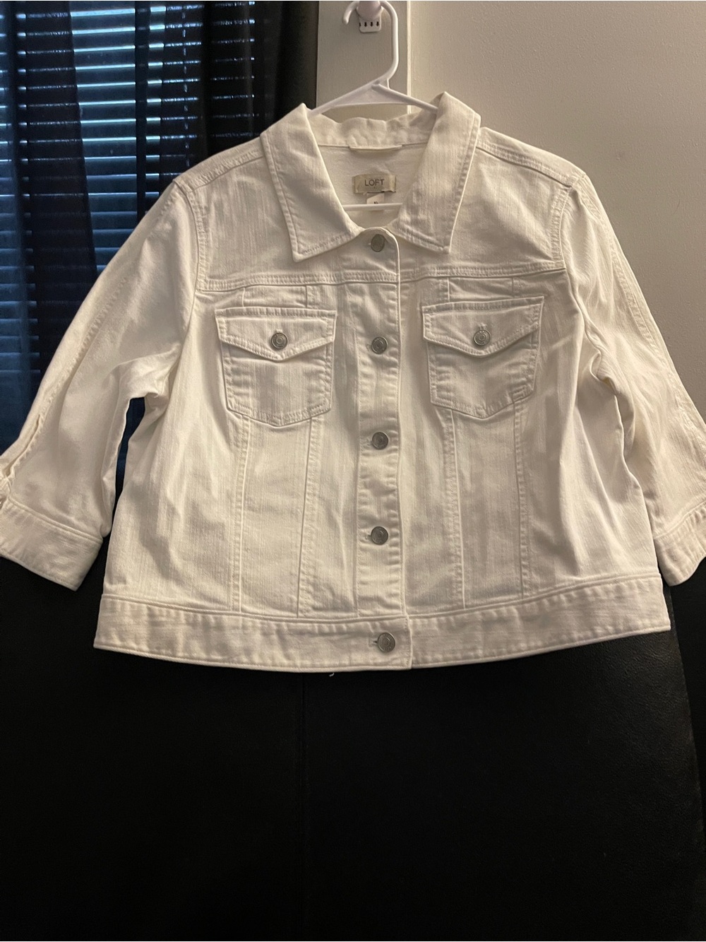 LOFT Women’s 3/4 Sleeve White Denim Trucker Jacket Size XL NWOT - Picture 2 of 14